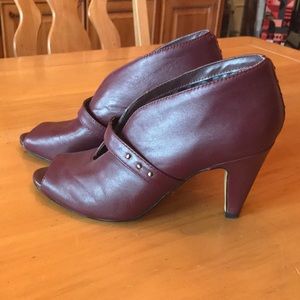 Bella Vita leather heeled booties